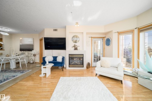 #208 11260 153 Av Nw, Edmonton, AB 