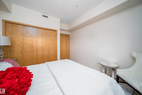 #208 11260 153 Av Nw, Edmonton, AB 