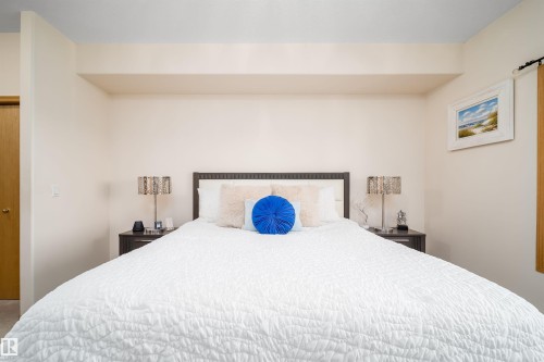 #208 11260 153 Av Nw, Edmonton, AB 