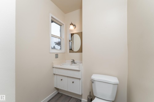 14624 121 Street Nw, Edmonton, AB - Indoor Photo Showing Bathroom