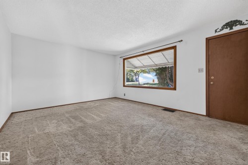 11109 38 Street Nw, Edmonton, AB 