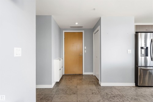 #406 2504 109 St Nw, Edmonton, AB - Indoor Photo Showing Other Room