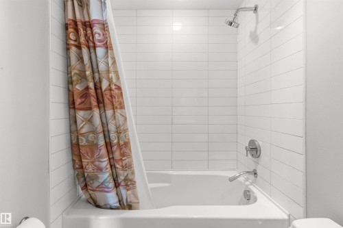 #406 2504 109 St Nw, Edmonton, AB - Indoor Photo Showing Bathroom