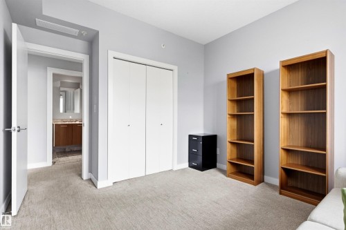 #406 2504 109 St Nw, Edmonton, AB - Indoor Photo Showing Bedroom