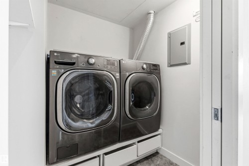 #406 2504 109 St Nw, Edmonton, AB - Indoor Photo Showing Laundry Room