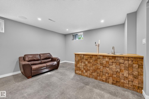 6507 97 Avenue Nw, Edmonton, AB 