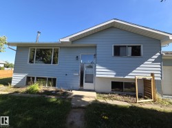 13715 87 Street NW  Edmonton, AB T5E 3G1
