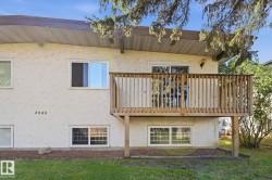 8928 D 144 Avenue NW  Edmonton, AB T5E 5V4