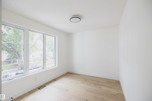 10954 62 Avenue Nw, Edmonton, AB 