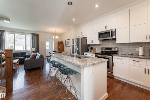 8340 79 Avenue Nw, Edmonton, AB 