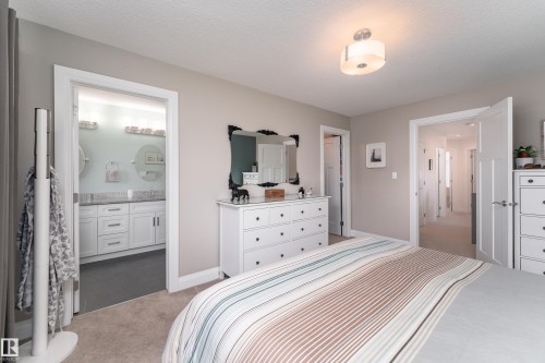 8340 79 Avenue Nw, Edmonton, AB 