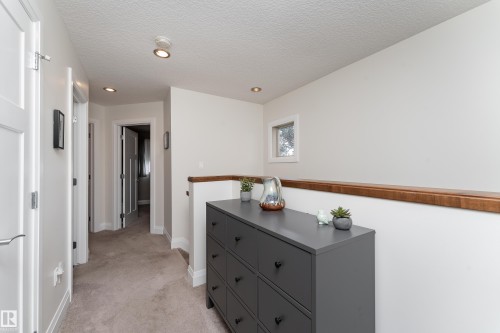 8340 79 Avenue Nw, Edmonton, AB 