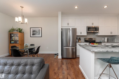 8340 79 Avenue Nw, Edmonton, AB 