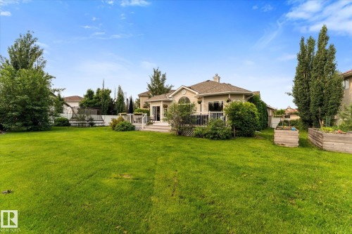 8704 165 Avenue Nw, Edmonton, AB 