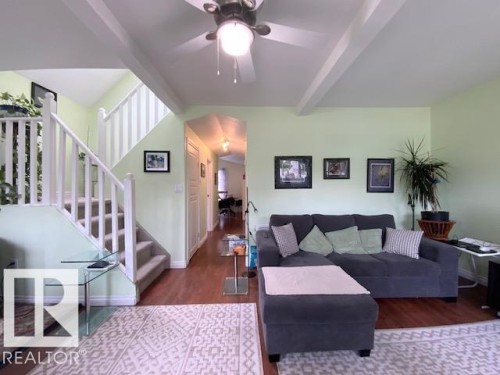 4505 53 Street, Wetaskiwin, AB - Indoor Photo Showing Living Room