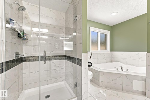 17618 64A Street Nw, Edmonton, AB 