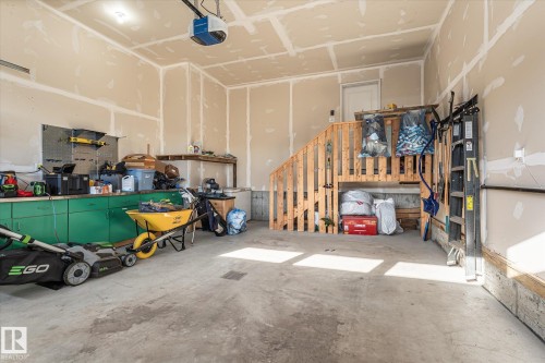 17618 64A Street Nw, Edmonton, AB 