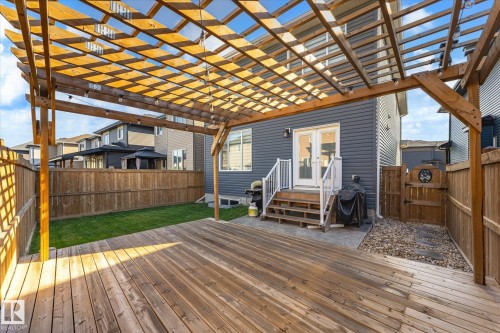 17618 64A Street Nw, Edmonton, AB 