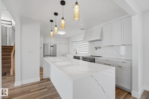 14214 87 Avenue Nw, Edmonton, AB 