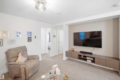 6917 Johnnie Caine Way Nw, Edmonton, AB 