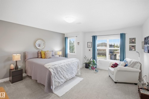 6917 Johnnie Caine Way Nw, Edmonton, AB 