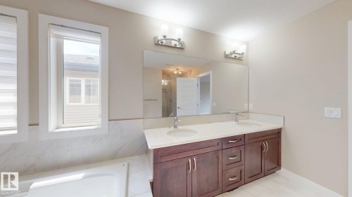 4016 8 Street Nw, Edmonton, AB 