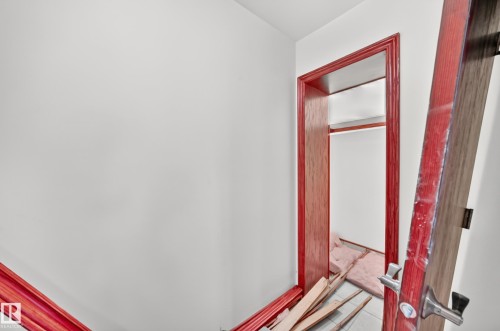 Image quality insufficient for description - 9719 71 Avenue Nw, Edmonton, AB - Indoor