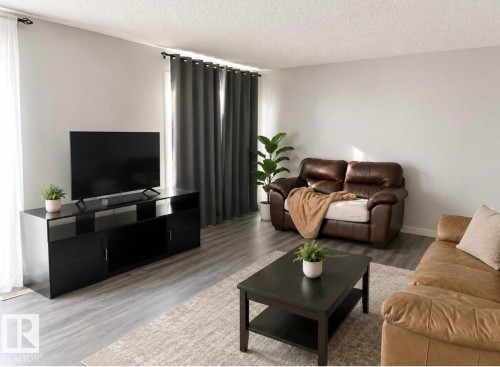 3221 132A Avenue Nw, Edmonton, AB 
