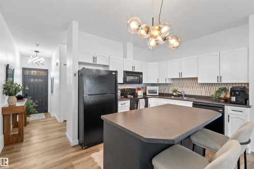 #30 3010 33 Av Nw, Edmonton, AB 