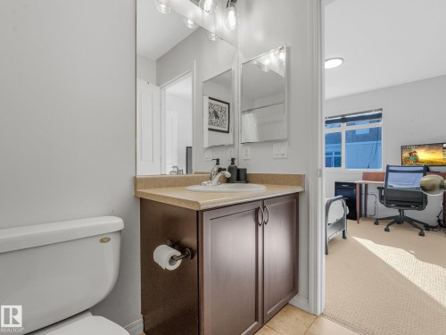 #2 1804 70 St Sw, Edmonton, AB 