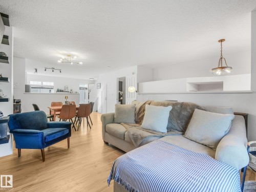 #2 1804 70 St Sw, Edmonton, AB 