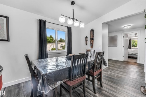 3400 Lakeview Point Northwest, Edmonton, AB - Indoor Photo Showing Dining Room