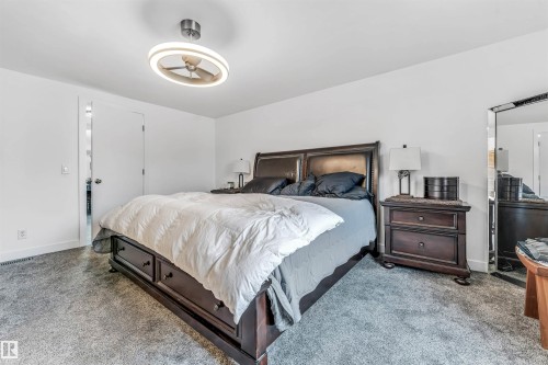 3400 Lakeview Point Northwest, Edmonton, AB - Indoor Photo Showing Bedroom