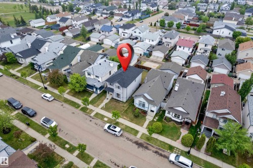 Suburban setting with mature trees and paved sidewalks - 2912 31 Street Nw, Edmonton, AB 