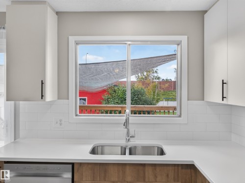 9836 169 Street Nw, Edmonton, AB 