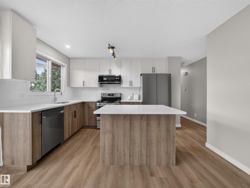 9836 169 Street Nw, Edmonton, AB 