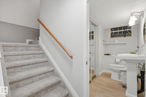 9520 95 Avenue Nw, Edmonton, AB 