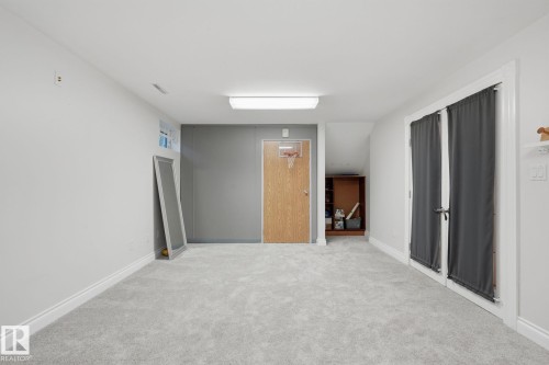 9520 95 Avenue Nw, Edmonton, AB 