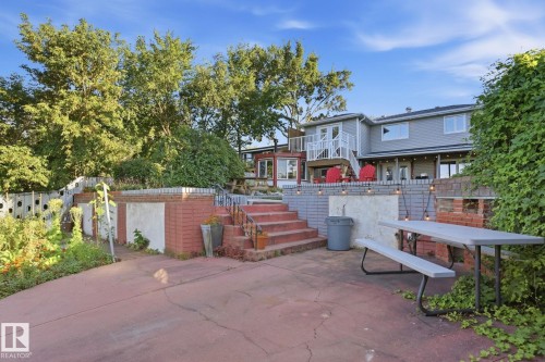 9520 95 Avenue Nw, Edmonton, AB 