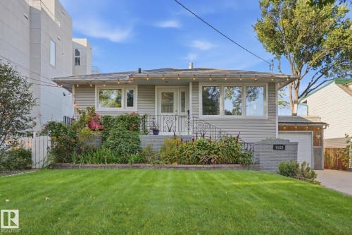 9520 95 Avenue Nw, Edmonton, AB 