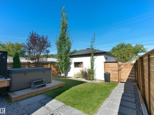 10926 72 Avenue Nw, Edmonton, AB 
