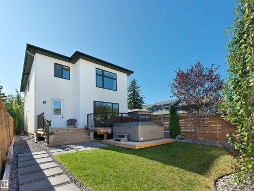 10926 72 Avenue Nw, Edmonton, AB 