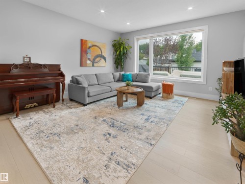 10926 72 Avenue Nw, Edmonton, AB 