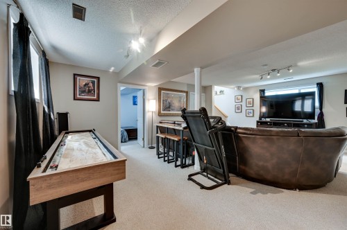 1524 Breckenridge Close Nw, Edmonton, AB - Indoor