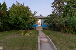 9605 158 Street NW  Edmonton, AB T5P 2W9