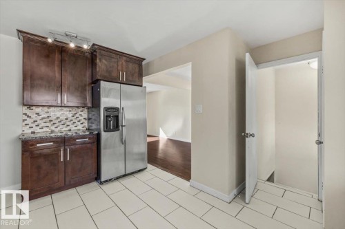 11516 44 Avenue Nw, Edmonton, AB 