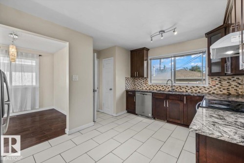 11516 44 Avenue Nw, Edmonton, AB 