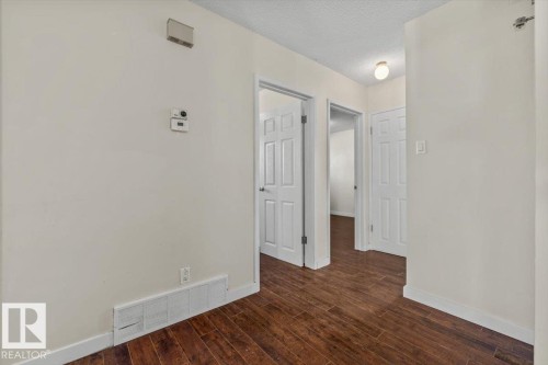 11516 44 Avenue Nw, Edmonton, AB 