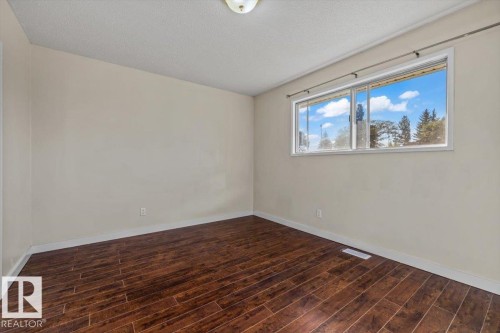 11516 44 Avenue Nw, Edmonton, AB 