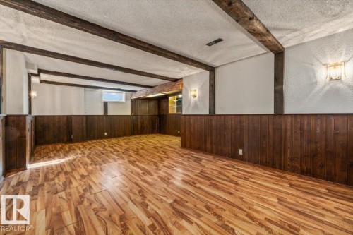 11516 44 Avenue Nw, Edmonton, AB 